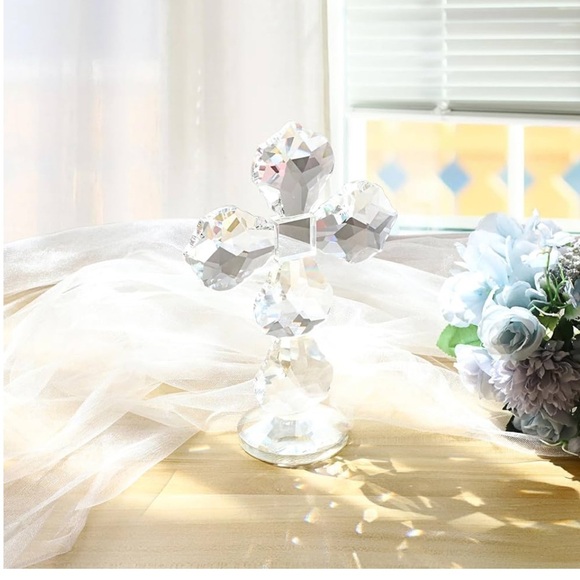 Crystal Cross Traditional Standing Cross On Base with Gift Box
5013 - Picture 4 of 9